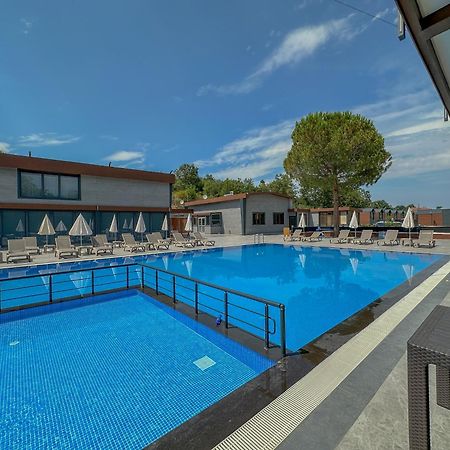 Kadikoy  Baronet Tiny House Butik Otel מראה חיצוני תמונה